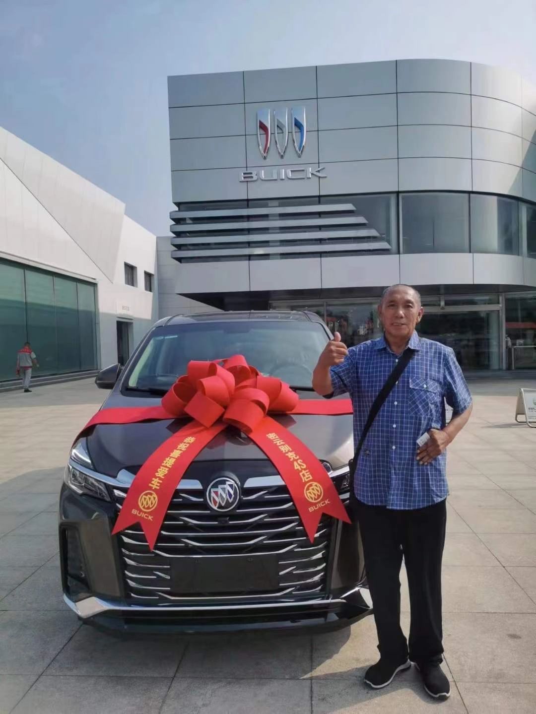 Mr. Wang with his pickup vehicle